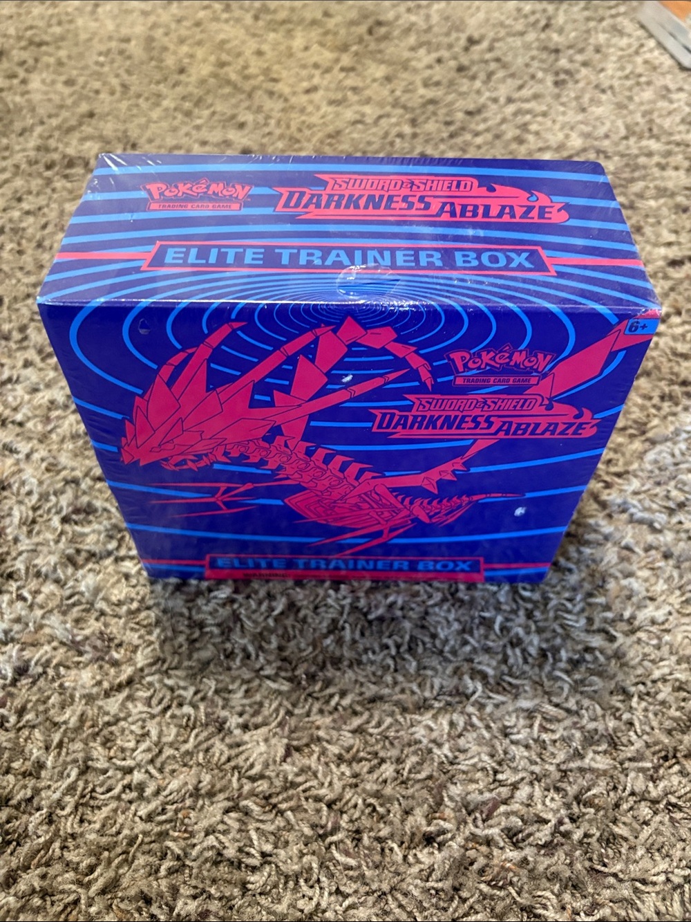 Pokémon Sword And Shield Darkness Ablaze Elite Trainer Box – Sealed!